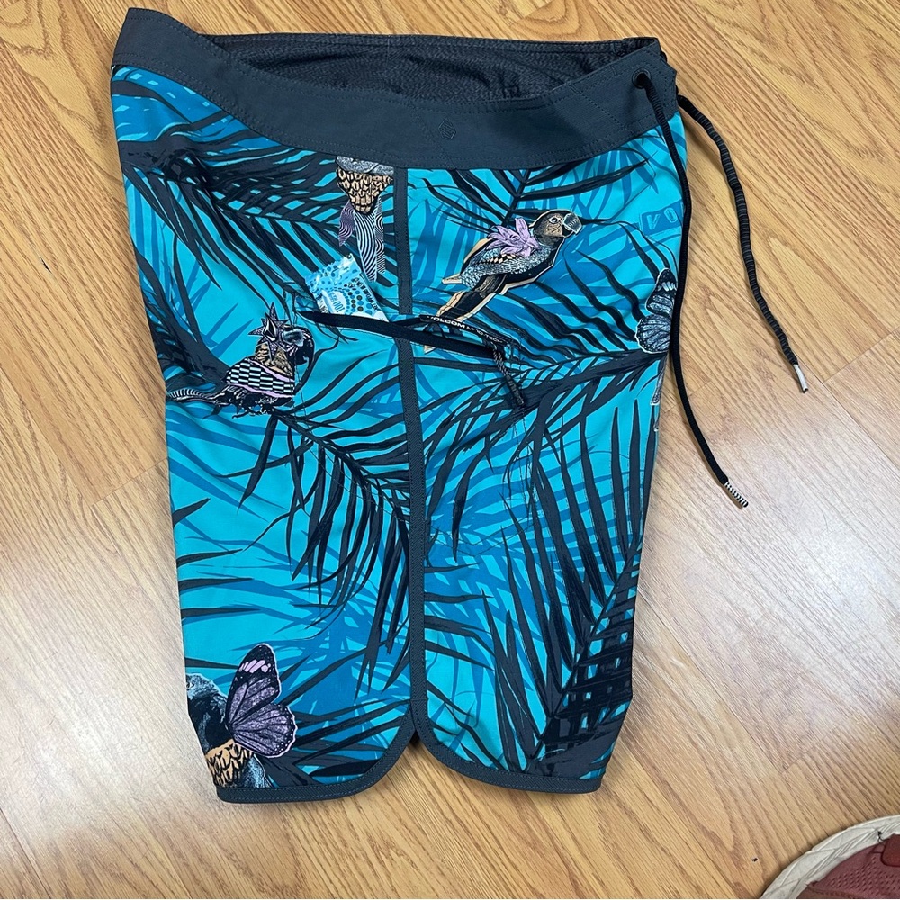 Volcom Mod-Tech Blue Swim Shorts - Picture 5 of 11